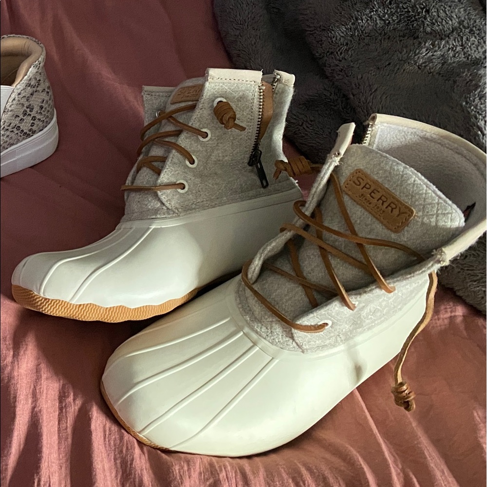 Sperry duck boots